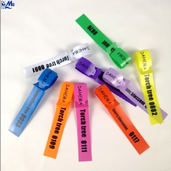 Slip on plant tree tags